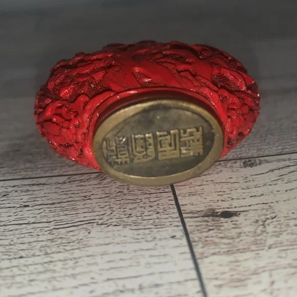 Antique Chinese Snuff Bottle Red Cinnabar Lacquer Resin Bird Tree Water Lilly Decor